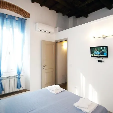 Roommo Beccaria Florence Kamer foto
